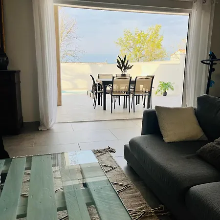 Familiale Avec Piscine En Bord De Garrigue Villa Moussac