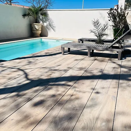 Familiale Avec Piscine En Bord De Garrigue * Moussac
