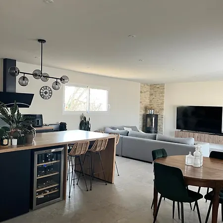 Villa Familiale Avec Piscine En Bord De Garrigue *